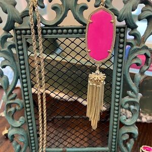 Kendra Scott rayne necklace.